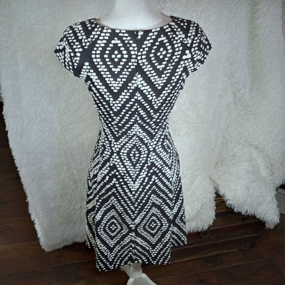 AB STUDIO BLACK & WHITE GEOMETRIC PRINT DRESS SZ.6 EUC - Picture 6 of 9